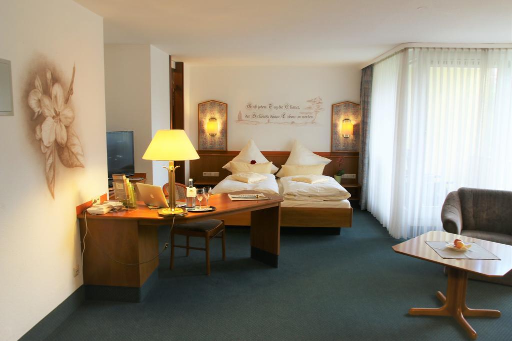 Hotel Graf Eberhard Bad Urach Ngoại thất bức ảnh